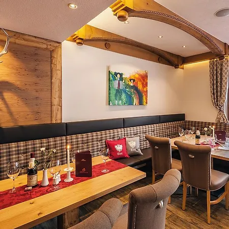 Maria Theresia Hotel 4*