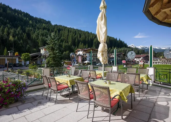 Отель Maria Theresia