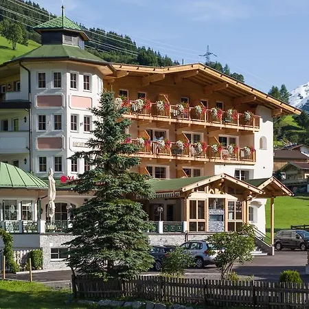 Maria Theresia 酒店