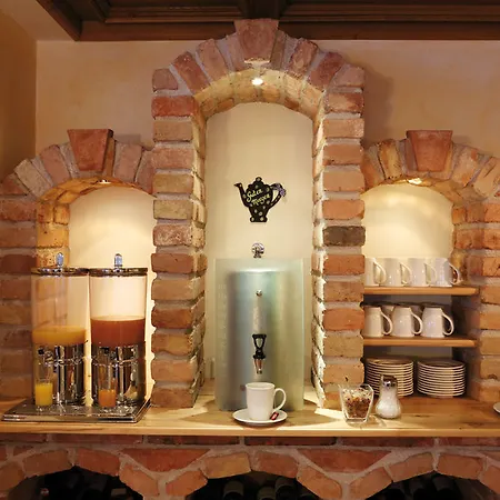 Maria Theresia 酒店 4*