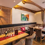 Maria Theresia Hotel 4*