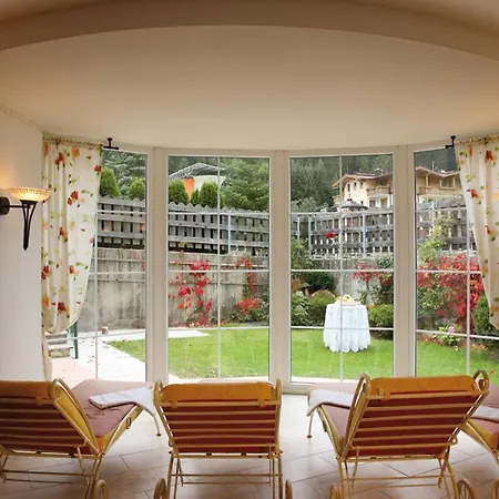 Maria Theresia Otel 4*